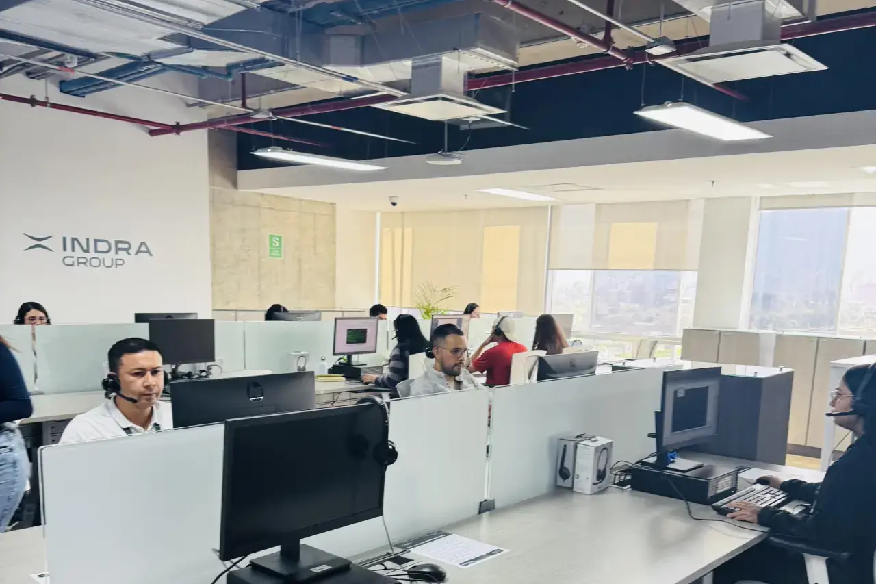 Centro de Operaciones de Seguridad de Indra en sus 30 años